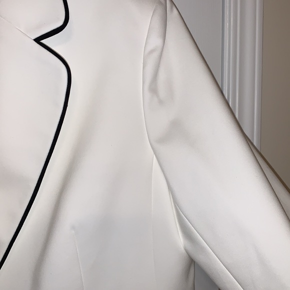 Anne Klein Women’s Jackets & Coats - Picture 5 of 11